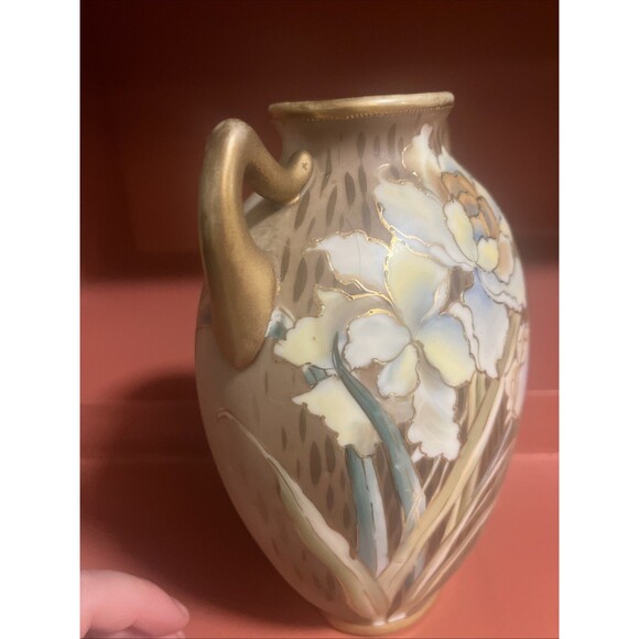 Nippon Vase Floral Hand-Painted Gold Trimmed double Handled Japan 7.5” - Picture 6 of 6